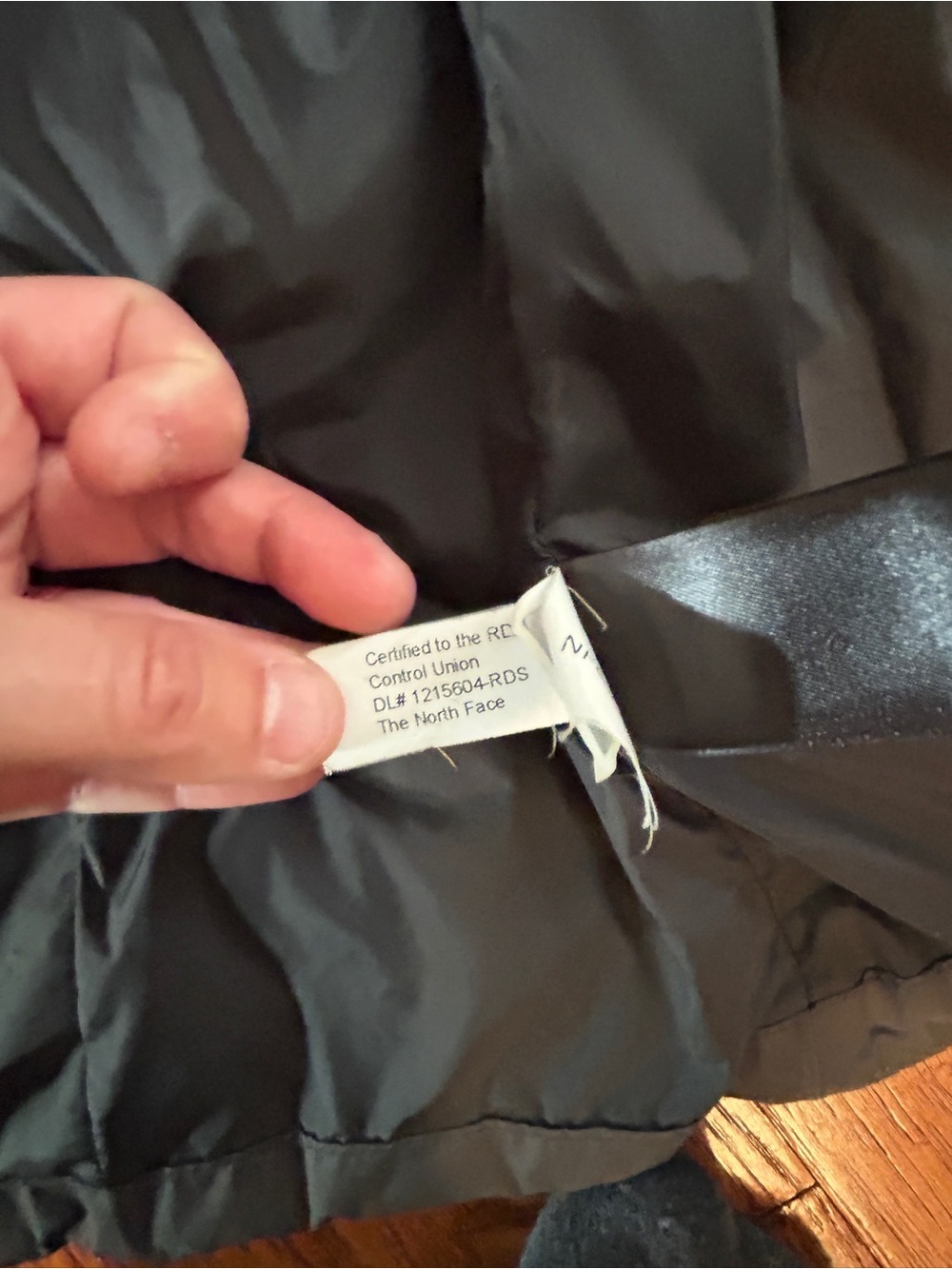 The North Face 550 Black Puffer Hooded Vest - Size XL - Good Condition - Picture 10 of 12
